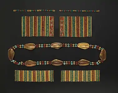 Bijoux de la princesse Sathathoriounet (r. d'Amenemhat III). Met