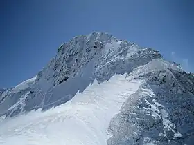 Vue sur le Crast' Agüzza depuis les refuges Marco et Rosa.