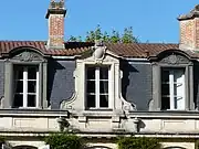 Lucarnes du logis XIXe&nbsp;siècle.