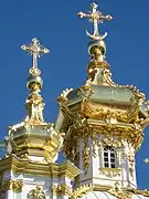 Dômes à grande utilisation d'or.