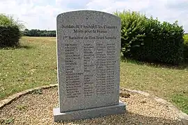 Le monument aux morts du 1er&nbsp;bataillonde tirailleurs somalis, réédifié en 2014 et succédant à un monument de 1961.