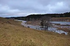 Lac en période de crue.