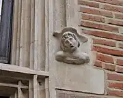 Hôtel Dahus, culot sculpté.