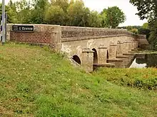 Pont sur l'Ozanne.