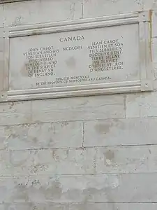 ... en anglais et en français.