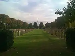 Division 17 : carré militaire français de la 2de&nbsp;Guerre mondiale.