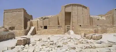 Chapelles de la cour du Heb-Sed du complexe funéraire de Djéser à Saqqarah (début de la IIIe&nbsp;dynastie).