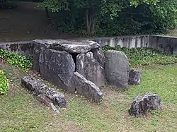Image illustrative de l’article Dolmen de Plantées de Rives