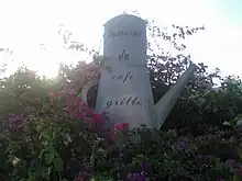 Domaine du Café Grillé.