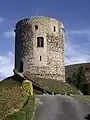 Donjon du Chateau des Angles en 2011
