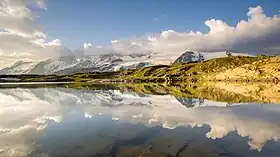 Lac du plateau d'Emparis (parc national des Ecrins).