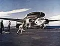E-1B du VAW-12 sur le chat de l'USS&nbsp;Franklin D. Roosevelt - 1961