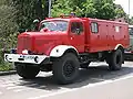 LG 315 avec cabine tout en acier et carrosserie spéciale (pompiers)