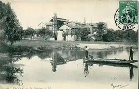 La Glacière d'Épinay était implantée près de l'étang de Coquenard, sensiblement à l'emplacement du château de Madame d'Épinay.