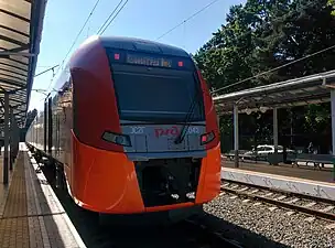 Une rame ES2G-042 à Svetlogorsk.