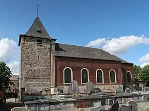Eglise Saint-Remy, édifice du 18e siècle avec une tour romane du 12e siècle,