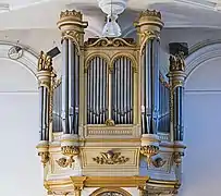 Orgue de tribune.