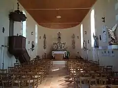 L'intérieur de l'église.