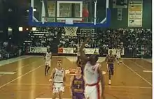 Match de Pro B (playoff) entre l'Élan Chalon et Toulouse en mai 1996