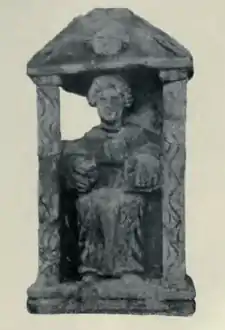 Laraire découvert au quartier de Saint-Cyr près de la gare. H. 40 cm.