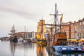 El Galéon,La Grace et la Santa Maria amarrés au Quai Général Durand. Escale a Séte 2022