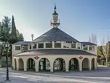 Accès extérieur de la station.