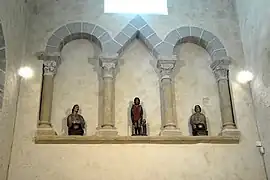 Arcature dans le bras sud du transept.