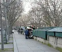 Quai de la Tournelle à Paris (5e arr), 7e sketch.