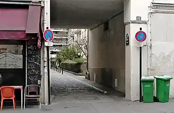 Entrée de l'impasse Morlet.