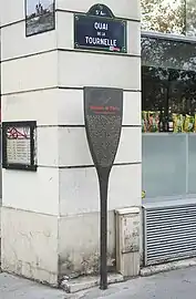 No&nbsp;1 : Panneau Histoire de Paris rappelant l'emplacement de l'ancienne porte Saint-Bernard.