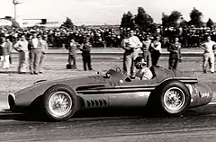 Fangio sur Maserati 250F (1954).