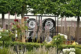 Les bagadoù au jardin de l'ancien couvent des Ursulines