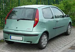 Fiat punto 2 (arrière) 3&nbsp;portes