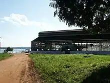 Vestiges d'usine de caoutchouc et débarcadère sur le Tapajos
