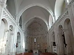 La nef vers le chœur