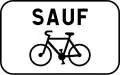 Panonceau français « sauf vélos », souvent placé sous un panneau B1 « sens interdit ».