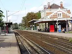 En 2011 vue du quai B en Direction de La Frette et Conflans-Saint-Honorine