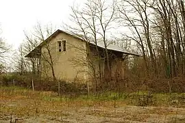 La halle à marchandises.