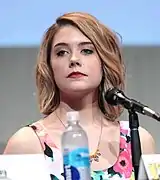 Gatlin Green (en) interprète Emily Duval.