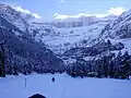 Le cirque de Gavarnie sous la neige.