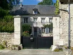 Ancienne papeterie, entrée.