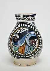 Chope avec le motif de la feuille gothique cartoccio, famille gothique florale, Faenza fin du XVe&nbsp;siècle.