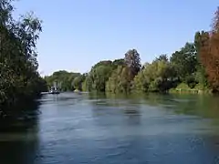 La Marne traversant la commune de Gournay-sur-Marne.