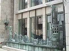 Totem urbain / histoire en dentelle