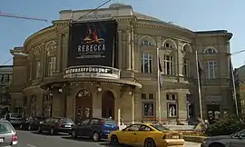 Image décrite ci-après