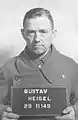 Gustav Heigel (de), chef Kommando et chef des blocs d'arrestation