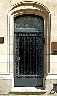La porte.