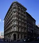 l'Hôtel Place d'Armes (« Great Scottish Life Insurance Building »)