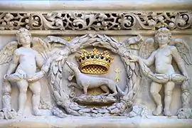 L’hermine, emblème d’Anne de Bretagne.