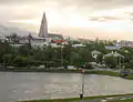 La Hallgrímskirkja vue depuis Tjörnin